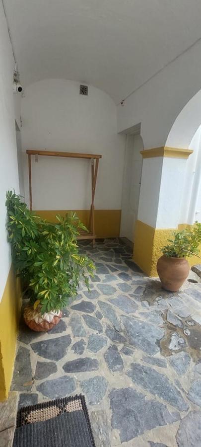 Guesthouse Da Vila Mourao Ngoại thất bức ảnh